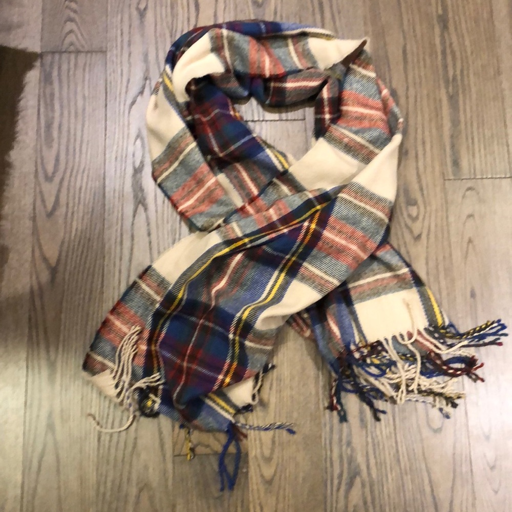 Plaid scarf